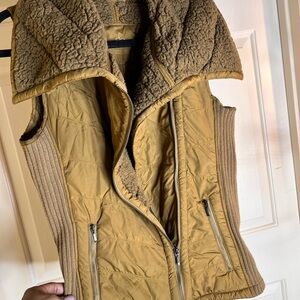 NEW PRANA (prAna) brand vest with sherpa